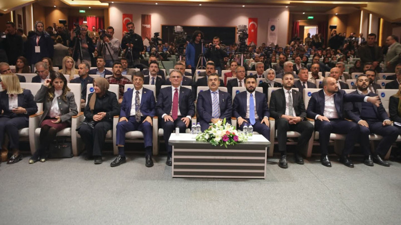 BAKAN TEKİN VANLILARLA BULUŞTU 