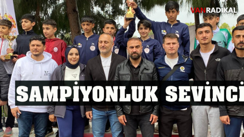 ŞAMPİYONLUĞA İMZA ATTILAR