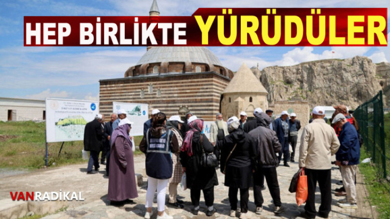 HEP BİRLİKTE YÜRÜDÜLER